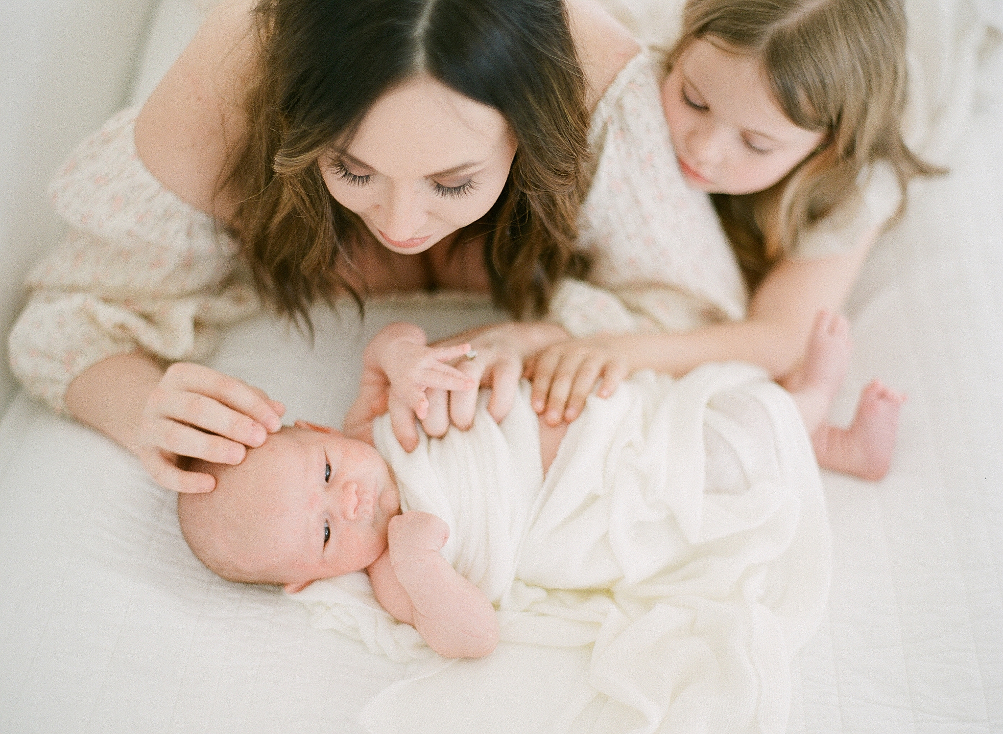 Des Moines Family & Newborn Photography_0009.jpg